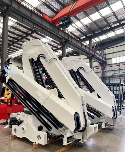 車(chē)載吊機(jī)